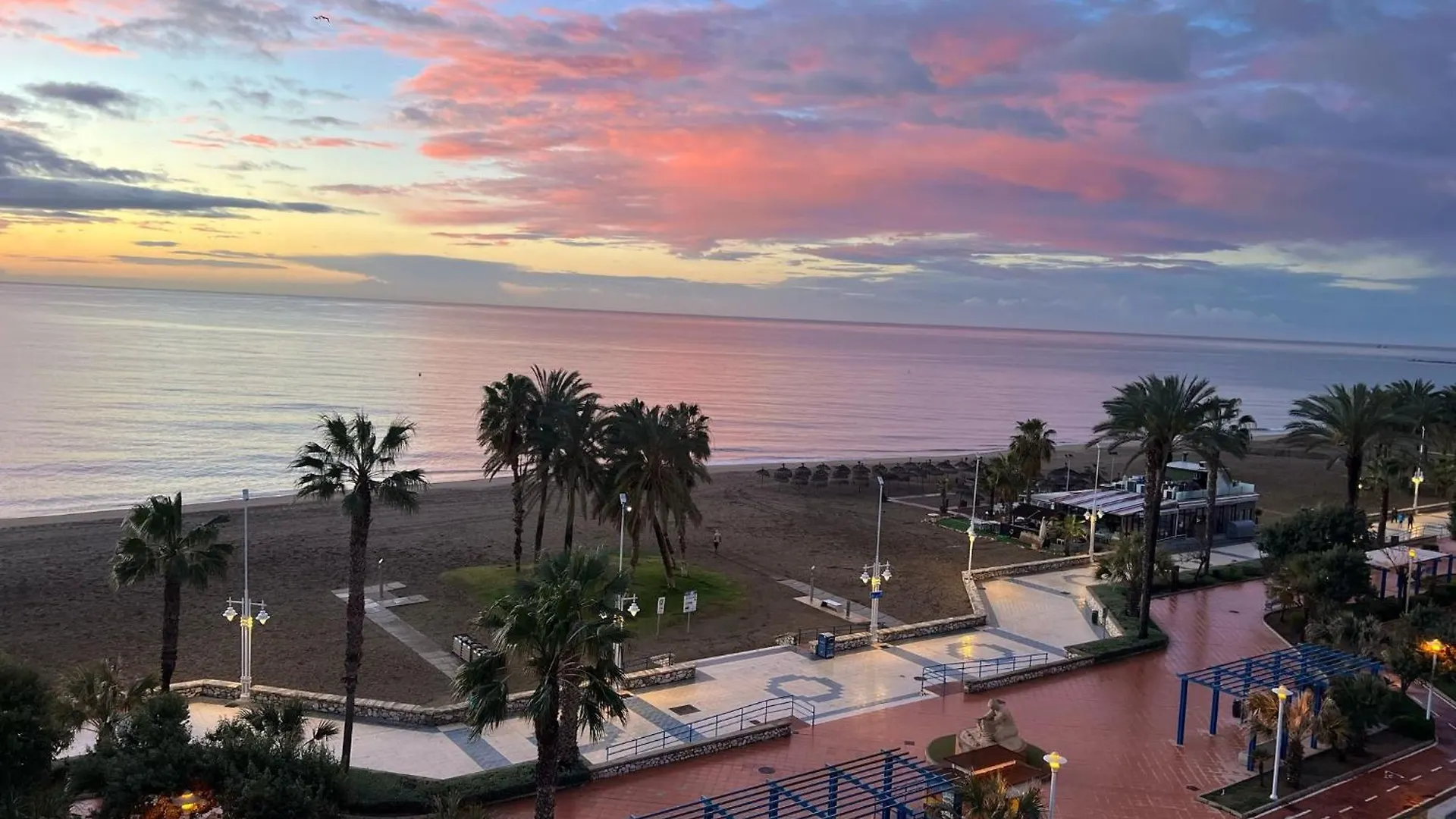 Alma Malaguena: 1Era Linea Playa Apartment Malaga