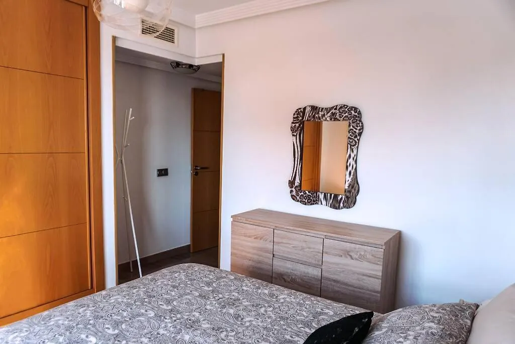 Alma Malaguena: 1Era Linea Playa Apartment Malaga